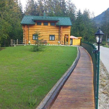 Ferienwohnungen Zwergenhäusl Grünau im Almtal Exterior foto