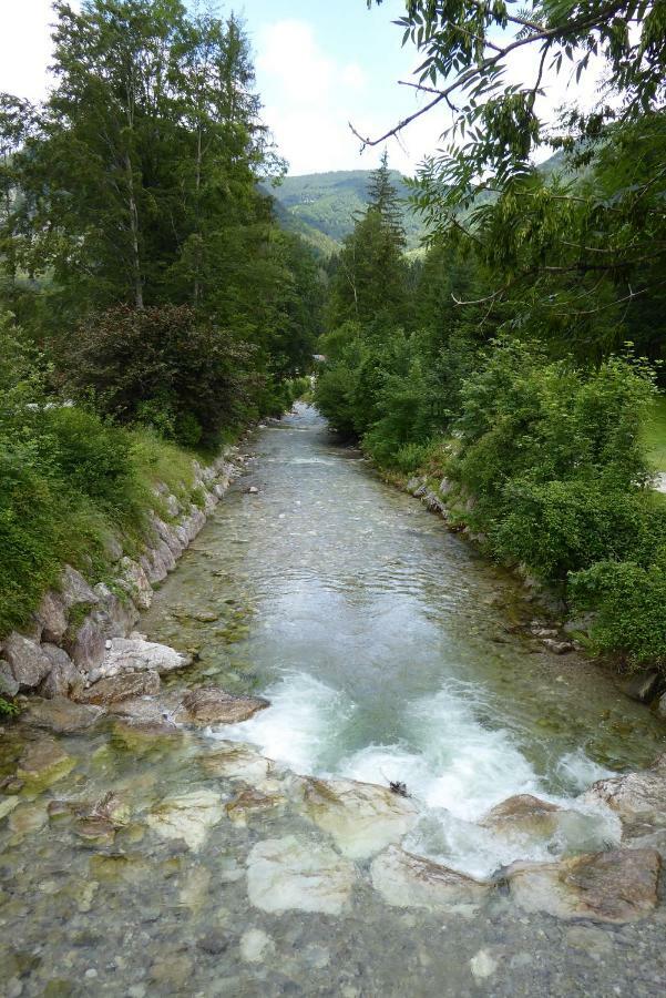 Ferienwohnungen Zwergenhäusl Grünau im Almtal Exterior foto