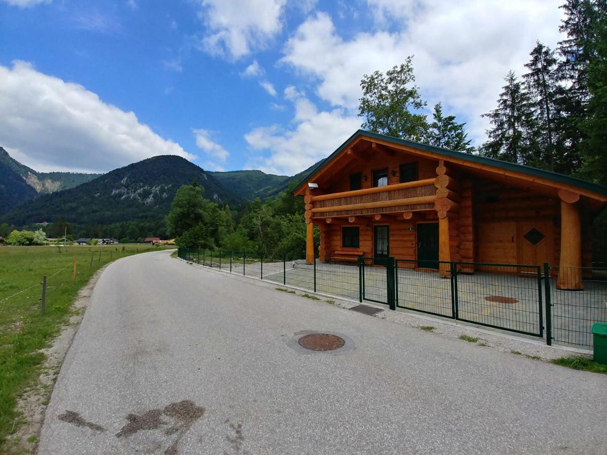 Ferienwohnungen Zwergenhäusl Grünau im Almtal Exterior foto