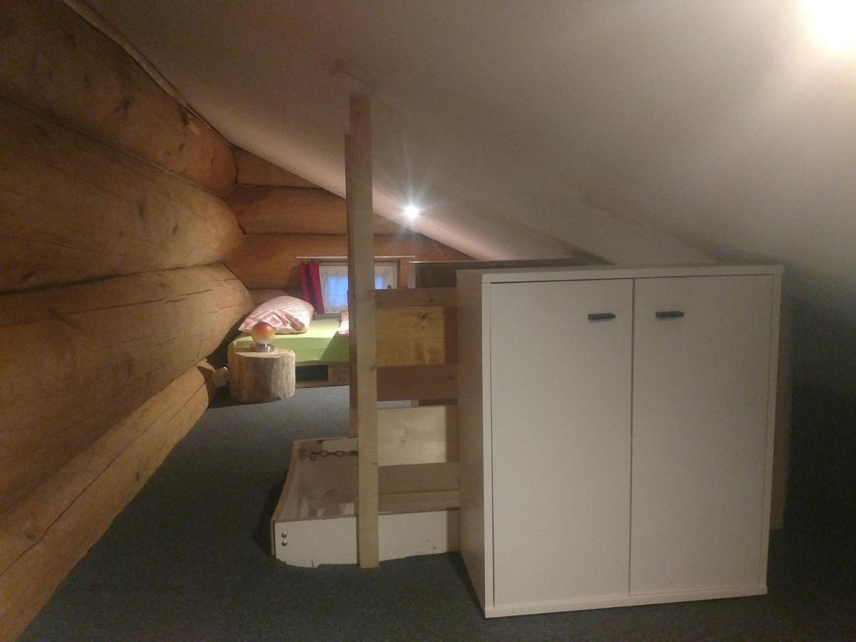 Ferienwohnungen Zwergenhäusl Grünau im Almtal Exterior foto